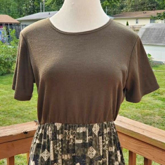 💥BLACK FRIDAY BOGO FREE EVERYTHING💥 LARGE Vintage 90s Olive Green Maxi Dress - Picture 2 of 3